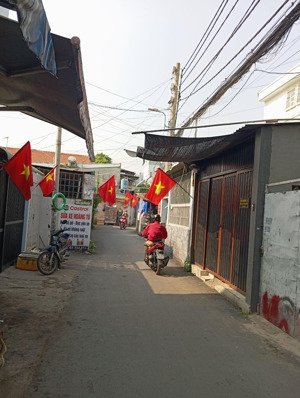 bán căn hộ dịch vụ _ gần gigamall _ 127m _ 9 phòng _ giảm 400 chỉ còn 7tỷ
