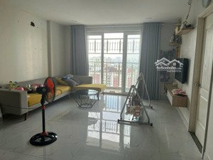 đi định cư cần bán gấp căn góc rộng 99m2 lô b, giá 2,8 tỷ, có sẵn sổ hồng. lh: 0902861264