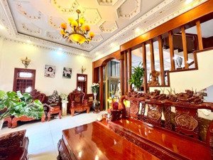 biệt thự 4 tầng, thang máy. 11,5x20m. đường 9m thông. 70m ra mt lê văn thọ, gò vấp. chỉ 3x tỷ.