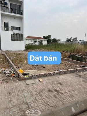 cần bán đất đấu giá cự khối long biên hà nội.