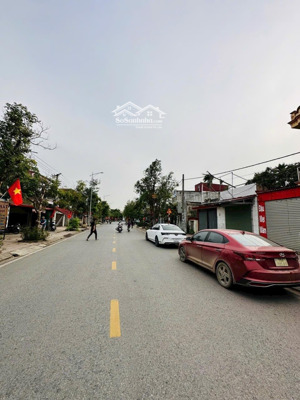 siêu phẩm mặt đg tỉnh lộ 361 cầu đen trung tâm thị trấn kiến thụy kinh doanh buôn bán sầm uất..