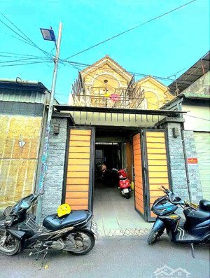 bán nhà kdc phong phú bình chánh , 100m2 shr