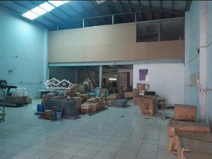 cho thuê kho,xưởng 400m y hình, đ lê trọng tấn