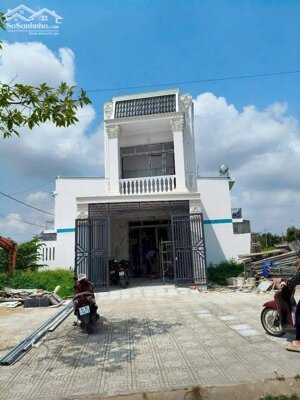 NHÀ MỚI 1 TRỆT 1 LẦU GẦN VÒNG XOAY SỐ 2 KHU MINH LINH PHƯỜNG 5 VĨNH LONG