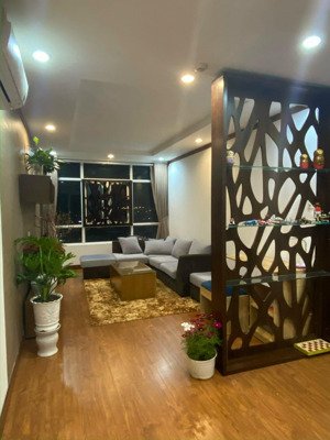 cần cho thuê căn hộ hagl 2pn full đầy đủ nội thất đẹp giá tốt lh: 0936875127