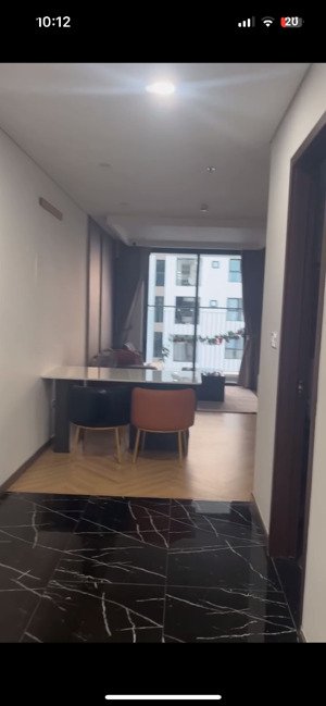 cho thuê căn góc 2pn plaza2 full nội thấy cao cấp, tầng cao diện tích 74m2 view nhìn biển giá 14tr