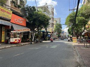 bán nhà mặt tiền đất thánh - ngay cư xá bắc hải. dt: 4.2x27m, 3 tầng giá chỉ 17 tỷ
