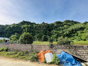 siêu phẩm nghỉ dưỡng có dt 2175m2 (200m2 ont) view nhìn ra cánh đồng núi đá, cách đường hcm 1km