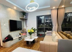 cho thuê căn hộ 2pn, 1wc,62m2, 11tr tại 155 nguyễn chí thanh, q5, nhà đẹp dễ thuê,lh: 0934 144 525
