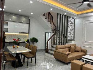 bán nhà phố tựu liệt - mới tinh - ngõ nông - gần phố - nhiều phòng - 39m - giá 7 tỷ