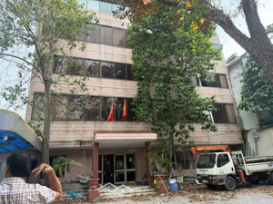 cho thuê nhà nguyên căn góc hai mặt tiền đường lý thường kiệt quận 10