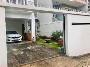 bán villa sân vườn mặt tiền đường nhựa p4 tp đà lạt