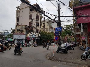 một sản phầm mặt đường lê lợi ,đoạn 2 chiều bạn đang tìm thì không lên bỏ nỡ, đoạn rất ít sản phẩm