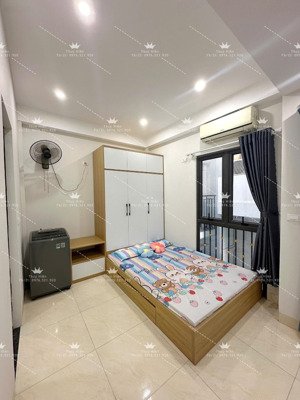 ngõ 158 yên hòa căn mới tinh, siêu rộng, ban công thoáng, máy giặt riêng