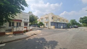 bán nhà phố ở kcn phước đông cơ hội vàng chỉ từ 1,2 tỷ/căn!