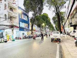 bán nhà 2 mặt tiền, đường nguyễn trãi, ninh kiều, cần thơ 222 m2 33 tỷ