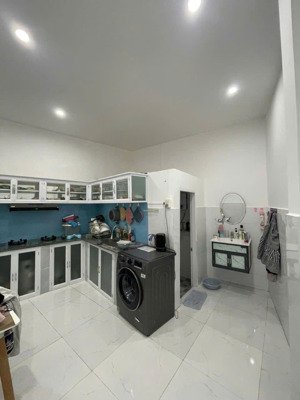 nhà 2 tầng gần cầu hộ phường ngọc hiệp tp nha trang 2ty650tr