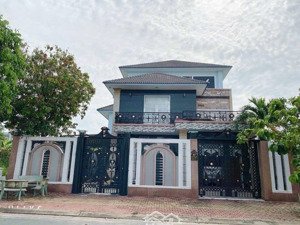 cho thuê nhà biệt thự 4pn 4wc 300m2 hiệp thành iii, 32 triệu tại phạm ngọc thạch, bình dương
