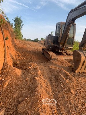 cần bán 4068,1m vuông,đất trồng cây lâu năm
,tại xã hoà hiệp,xuyên mộc
đất gần khu dân cư,điện nước