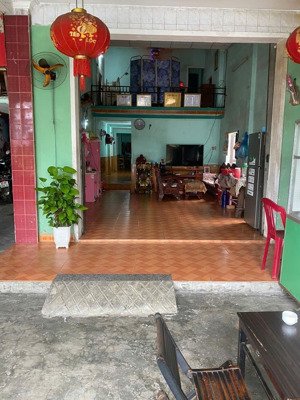 nhà 403 hùng vương, trục đường chính của thị trấn nam phước-duy xuyên