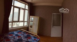 cần cho thuê gấp phòng 2,7tr/th, 2 của sổ thoáng mát ở 187a lê văn lương,ib 0901746596 (tuệ an)