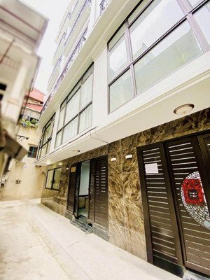 bán tòa ccmn-chdv phố tam khương_8 tầng thang máy 12 phòng khép kín_dòng tiền ổn định_giá 14 tỷ