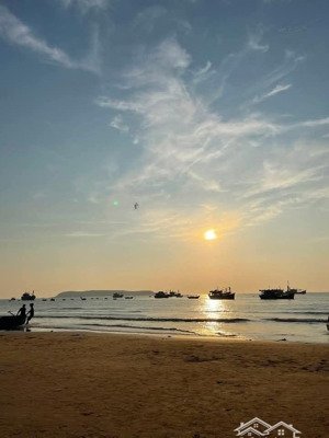 bán đất siêu phẩm mặt biển 2090m2, có thổ cư - bám mặt biển long thủy, tp tuy hoà, phú yên
