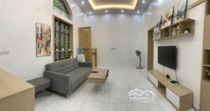 cho thuê nhà riêng tây hồ full nội thất, 1pn, 2wc, sân thượng rộng không chung chủ