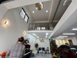 cho thuê tầng 1 + 2 trần phú lối đi riêng giá 10tr