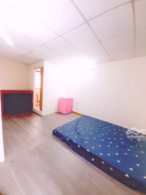 phòng trọ có ban công rộng 25m2 full nội thất trung tâm quận 3