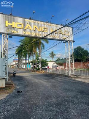 NHÀ CÒN MỚI TINH KHU DÂN CƯ HOÀNG HẢO VĨNH LONG