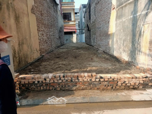 76m tổ 25 thị trấn đông anh, sát nhà văn hoá, đất 2 mặt ngõ, ô tô tải vào tận đất