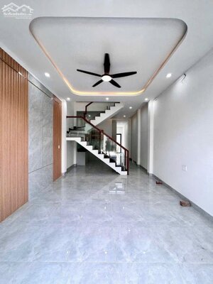 Bán nhà lầu thổ cư 71m2 Trảng Dài Biên Hòa Đồng Nai chỉ 2,7 tỷ