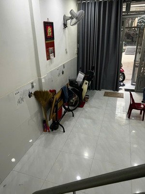 chính chủ bán nhà đường bùi thị xuân, p3 quận tân bình,giá 4,7ty tl