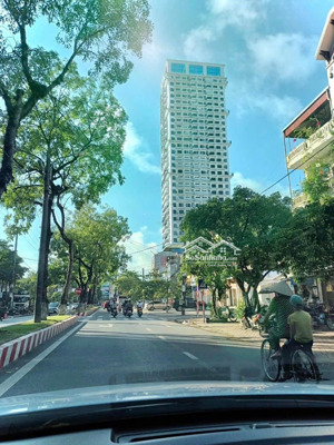 bán căn hộ 51.4m2 view quảng trường, giá tốt nhất thị trường nhận nhà cho thuê được luôn 8tr/tháng