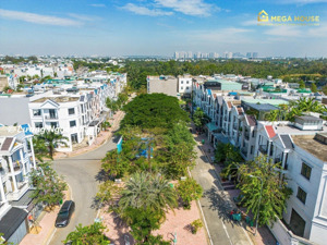 chủ cần tiền cho con du học bán căn nhà tâm huyết diện tích 80m2 1 trệt 2 lầu sổ hồng giá 7.5 tỷ