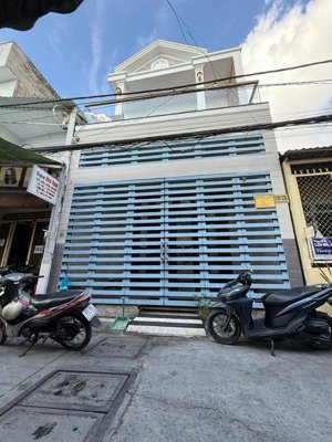 nhà dt rất rộng & đẹp - số 32g hẻm 149 huỳnh thúc kháng, nội thất cao cấp, gần chợ an nghiệp