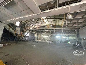 cần sang hoặc cho thuê mặt bằng xưởng 42a dt 15m x 40m; mặt tiền lớn đường 30/4