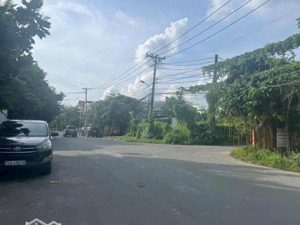 cho thuê lô đất góc 2mt full thổ 1300m trục nhánh liên phường phước long b quận 9