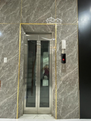 chủ ngộp bank ra gấp toà nhà văn phòng, lý thường kiệt, tân bình, 8 x 30m = 240m2, 85 tỷ.