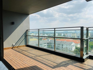 căn hộ cao cấp define đơn giá 138 triệu/m², tầng cao view sông trực diện
