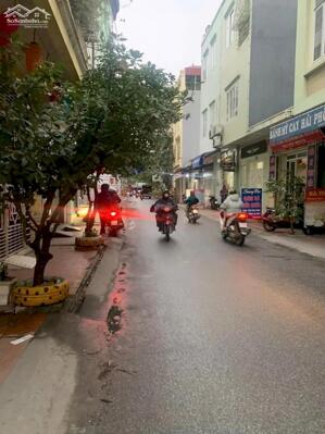 CHO THUÊ NHÀ MẶT ĐƯỜNG LÔ 7C LÊ HỒNG PHONG