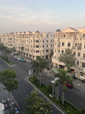 cho thuê nguyên căn mặt tiền đường số 3(trục chính) khu cityland park hills phường 10 gò vấp