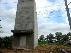 nhà yến 1000m2 full thổ cư (22x47)
xã nhựt chánh - bến lức - long an. giá rẻ