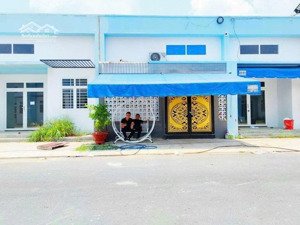 650tr/căn nhà xây dựng kiên cố hoàn thiện trong khu dc đẳng cấp. dt: 5mx14m, sổ riêng đất ở đô thị.