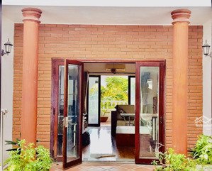bán nhà mặt tiền đường hồng bàng ngay khu phố kinh doanh sầm uất