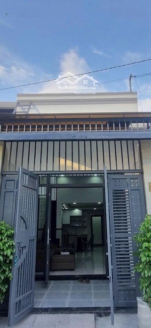 hàng mới 1,5tỷ sổ hồng riêng, sau lưng chợ bình chánh, về trung tâm sg 30p, giá thương lượng