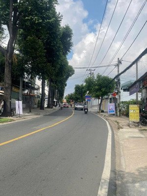 cho thuê nhà mặt tiền phường linh trung thủ đức