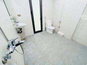 chốt ngay nhà mặt phố tây trà- 5 tầng 1 tum có thang máy