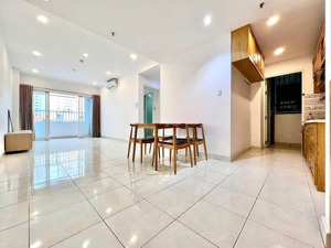 cho thuê cc 2pn, 2wc, 105m2 tại khải hoàn, lạc long quân, hcm chỉ với 12 triệu/th. lh: 0779072306